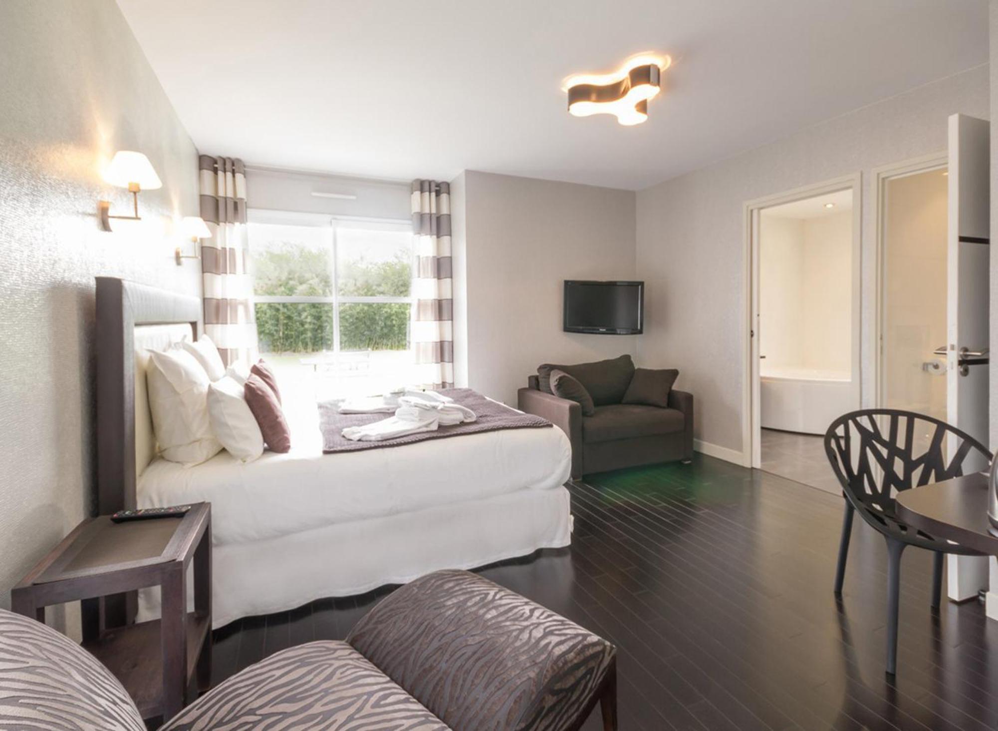 Au Pre Carre Hotel Plumergat Екстериор снимка
